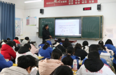 专业成长的环境让教师可以在县中这个岗位上更好发挥他的聪明才智