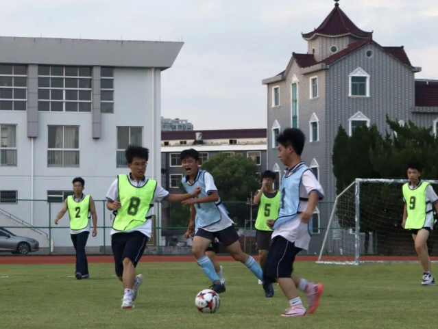 校园坚持以赛为媒以体育心把班超班BA作为校园体育提质的重要 校园坚持以赛为媒以体育心把班超班BA作为校园体育提质的重要