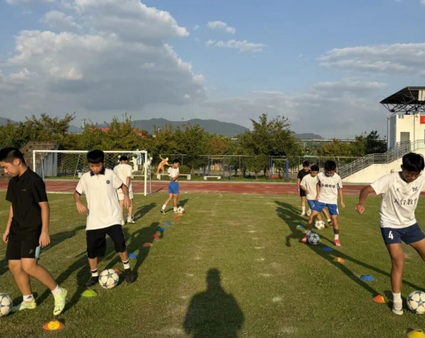 校园坚持以赛为媒以体育心把班超班BA作为校园体育提质的重要 校园坚持以赛为媒以体育心把班超班BA作为校园体育提质的重要